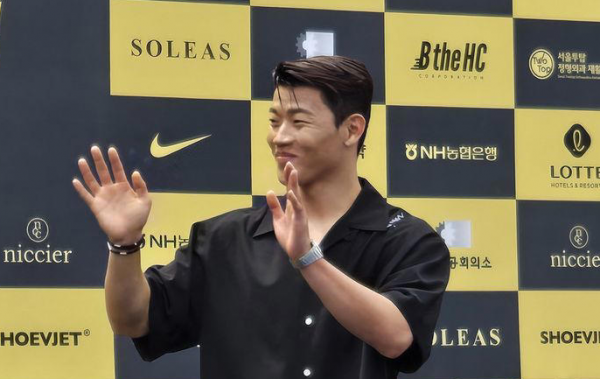 울버햄튼 황희찬, 2년 연속 풋볼 페스티벌 개최