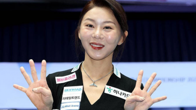 당구여제 김가영, 차유람 꺾고 시즌 첫 대회 우승