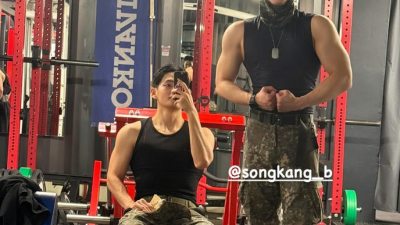 전역을 앞둔 방탄소년단 뷔 근황