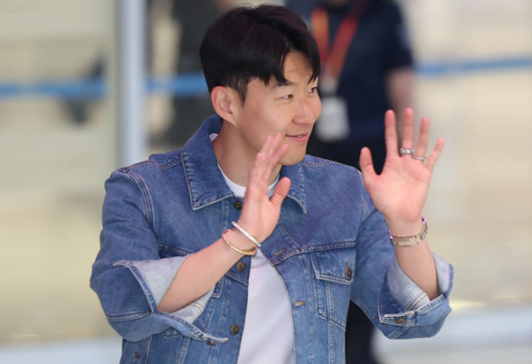 토트넘, 손흥민 이적료 1500만 파운드 고려…