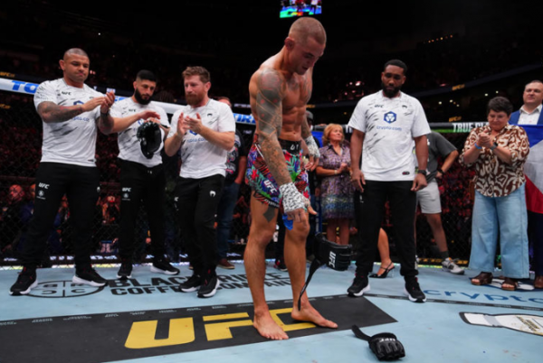 전 UFC 라이트급(70.3kg) 잠정 챔피언 더스틴 포이리에(36·미국)가 고향 팬들 앞에서 은퇴