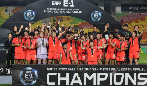 일본 누르고 20년 만에 기적 이룬 한국 여자 축구팀