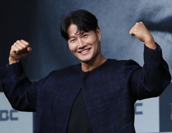 가수 겸 방송인 김종국(49)이 결혼한다, 신혼집은 62억에 산 고급빌라