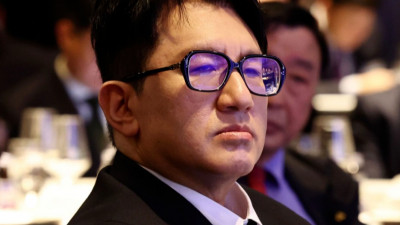 경찰, 하이브 상장 관련 '부정거래' 방시혁 15일 오전 첫 소환