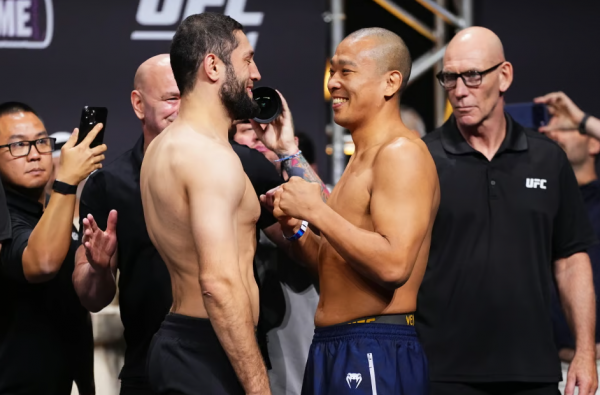 UFC 헤비급 타이틀전 아스피널-간, 계체 무사 통과