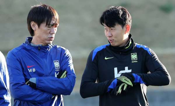 홍명보 축구대표팀 감독이 이달 A매치 2연전에 대비한 소집훈련을 시작