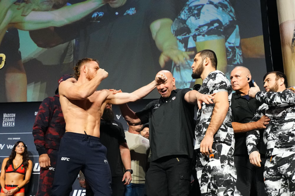 전 UFC 라이트급(70.3㎏) 챔피언 이슬람 마카체프(34·러시아)가 두 체급 챔피언에 도전