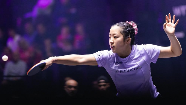 한국 여자 탁구 에이스 신유빈(대한항공)이 월드테이블테니스(WTT) 챔피언스 몽펠리에 8강에 올랐다