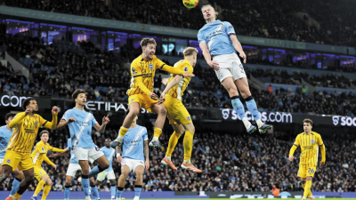 맨체스터 시티 공격수 엘링 홀란의 압도적인 점프력