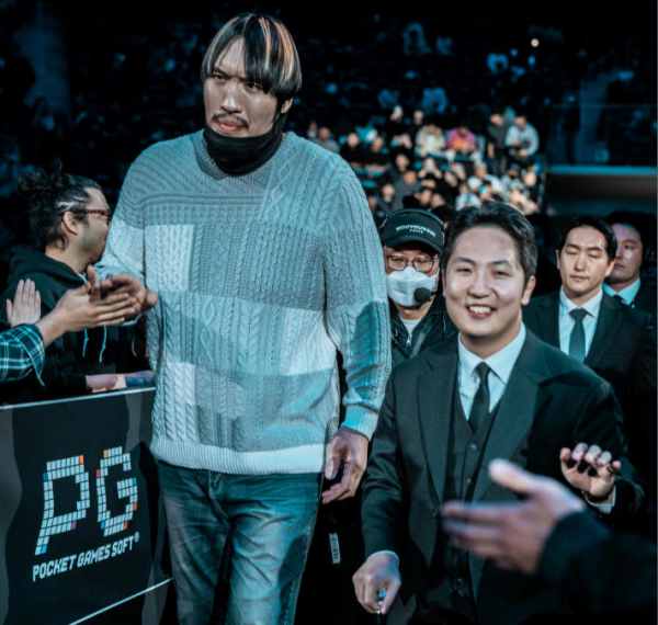 대한민국 종합격투기(MMA) 단체인 블랙컴뱃이 주최한 대회 1만 명 흥행