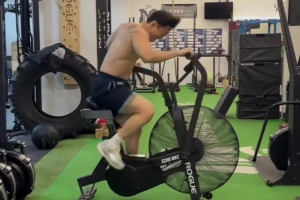 최두호(34)의 UFC 복귀전이 제대로 치러질지 불투명한 가운데 최두호가 당초 계획대로 훈련에 돌입