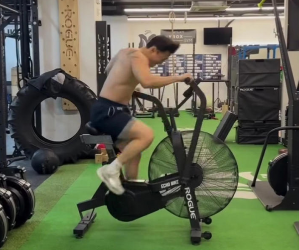 최두호(34)의 UFC 복귀전이 제대로 치러질지 불투명한 가운데 최두호가 당초 계획대로 훈련에 돌입