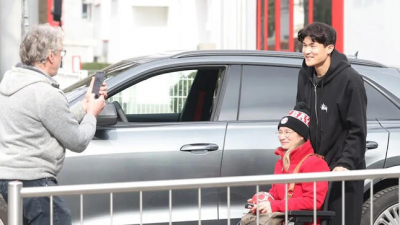 김민재의 팬 서비스 미담이 독일 현지에서 화제