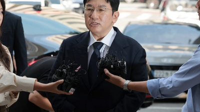 '1천900억 부당이득 혐의' 방시혁 영장…자본시장 교란