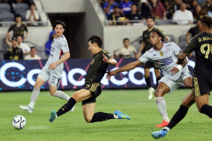 북중미 챔피언십 8강 1차전에서 손흥민 선제 결승 골