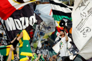 프로축구 선수 최소 70명, 성매매 파티에… 이탈리아 축구계 '발칵'