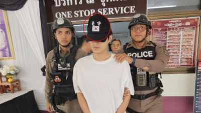 한국인인 줄…태극기 모자 쓴 중국인 검거, 집엔 M16·수류탄까지