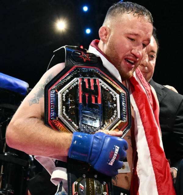 UFC 백악관 대회서 대이변...게이치, '무적' 토푸리아 무너뜨렸다