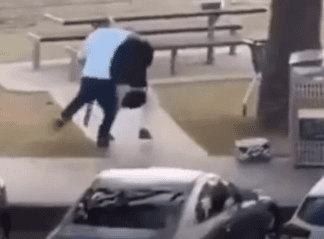 호주 무슬림 총격범, 시리아 출신 무슬림 '시민영웅'에 제압돼